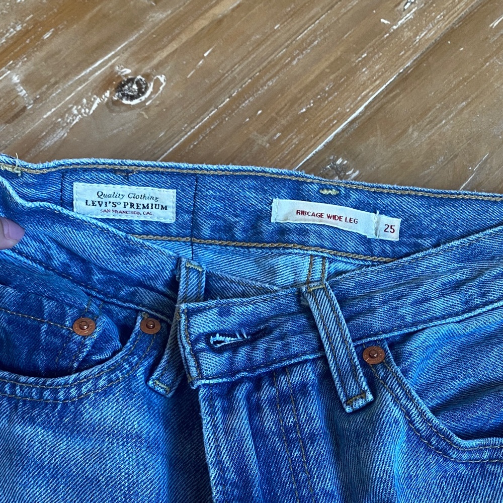 Levi's Premium Blue Ribcage Wide Leg Jeans